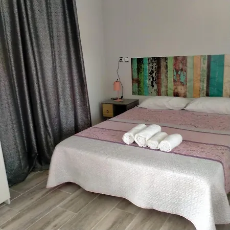 Vivienda Uso Turistico Nogales 포스