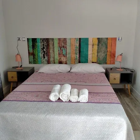 Vivienda Uso Turistico Nogales 포스