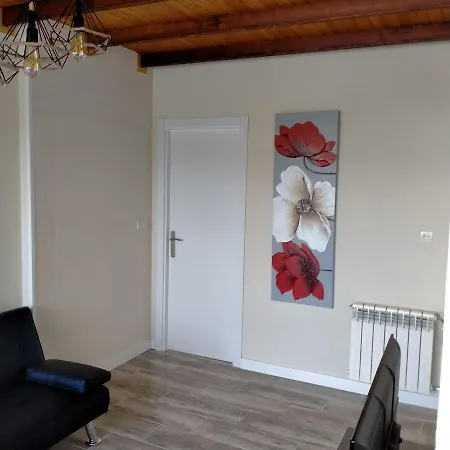 Vivienda Uso Turistico Nogales * 포스